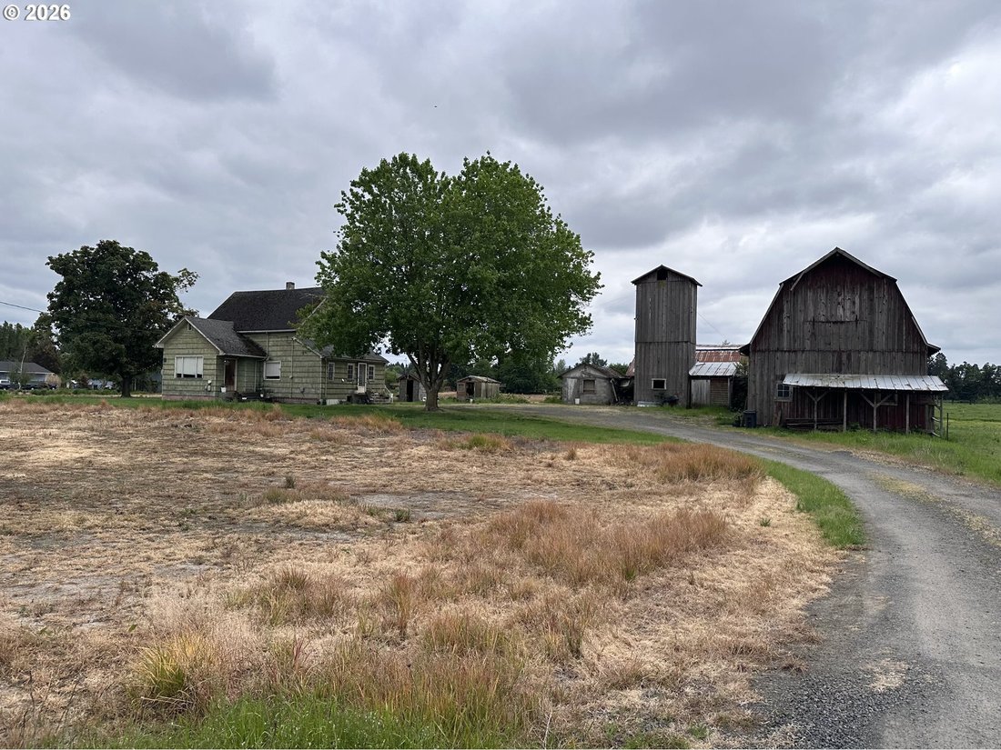 House in Mount Angel, Oregon, United States 2 - 17877092