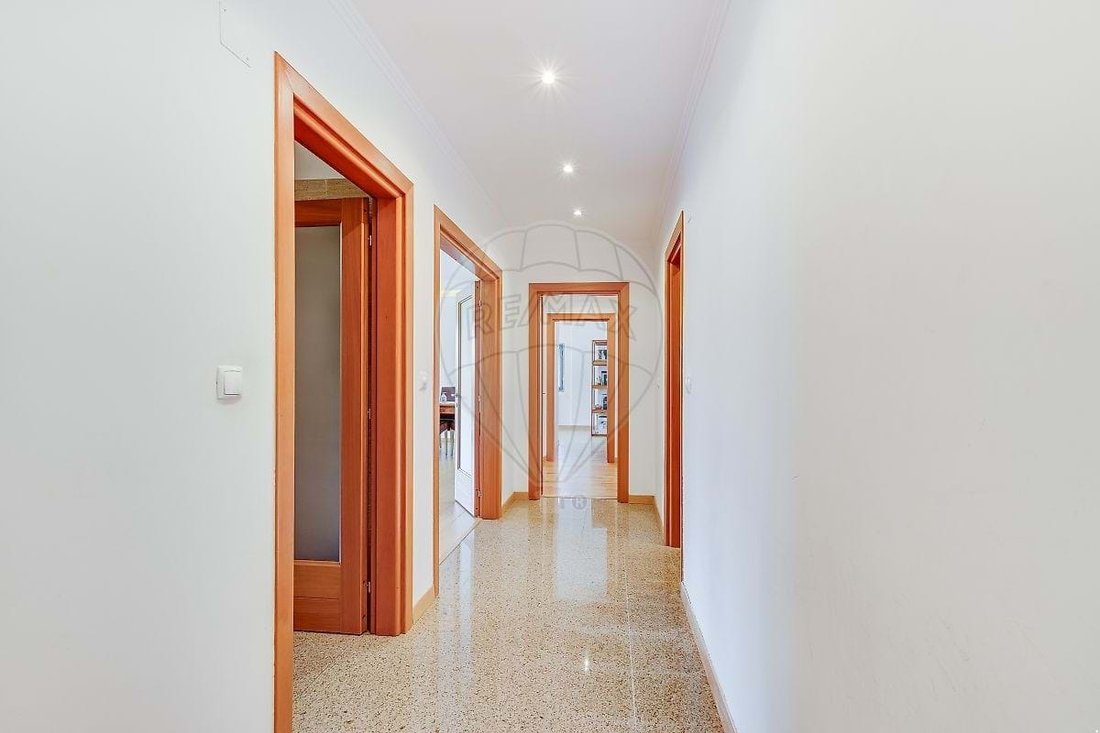 Apartment in Estoril, Cascais e Estoril, Lisbon 2 - 17677574