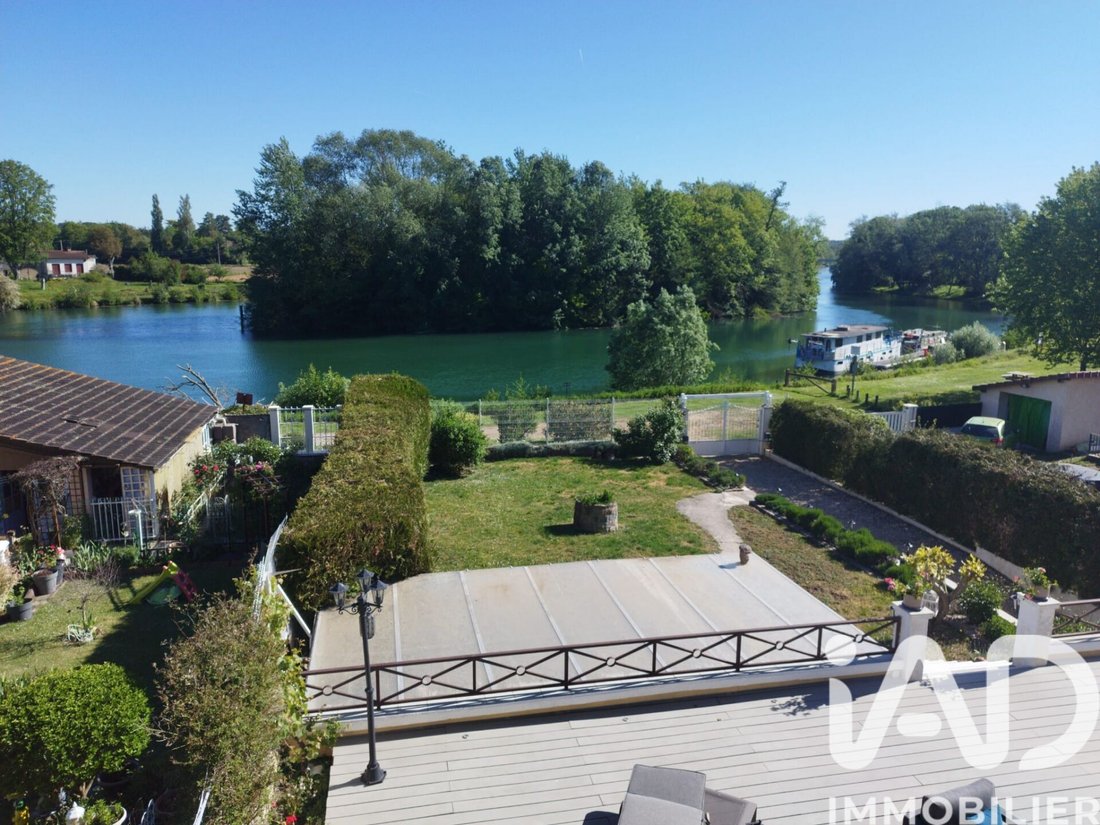 House in Saint-Jean-les-Deux-Jumeaux, Ile-de-France, France 2 - 17884761