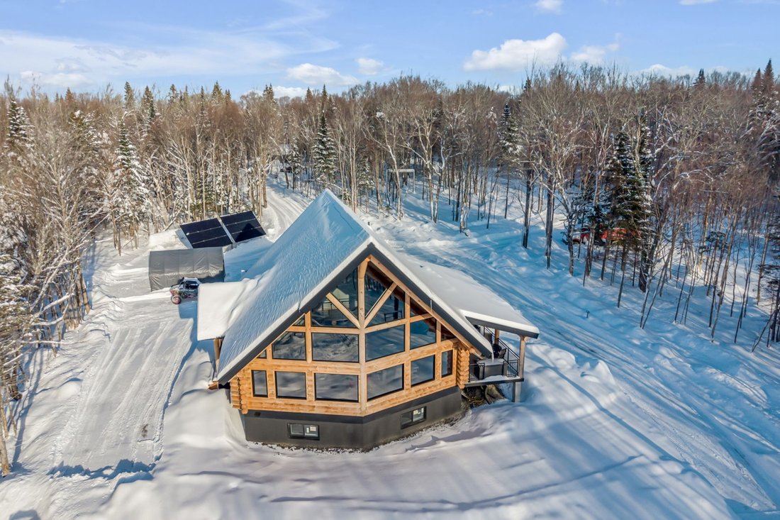 House in Saint-Ferréol-les-Neiges, Quebec, Canada 3 - 16762766