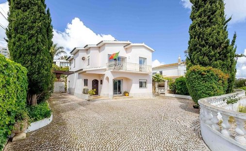 Villa in Sao Goncalo de Lagos, Algarve, Portugal 1