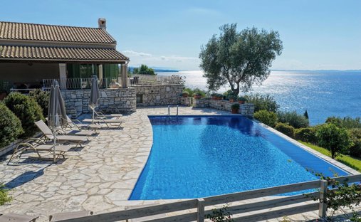 Villa in Northern Corfu, Peloponnese, Western Greece and the Ionian, Griechenland 1