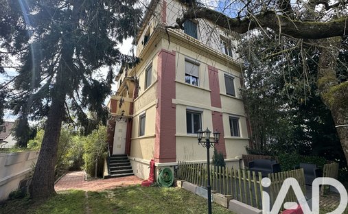 House in Nord, Palaiseau, France 1