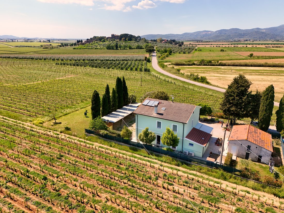 Country House in Center, Campiglia Marittima, Tuscany 1 - 16825362