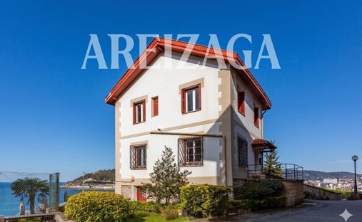 Villa in Centro, Donostia-San Sebastian, Spain 1