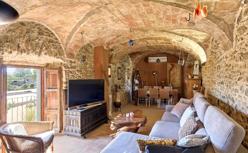 Villa in Torrent, Catalonia, Spain 1