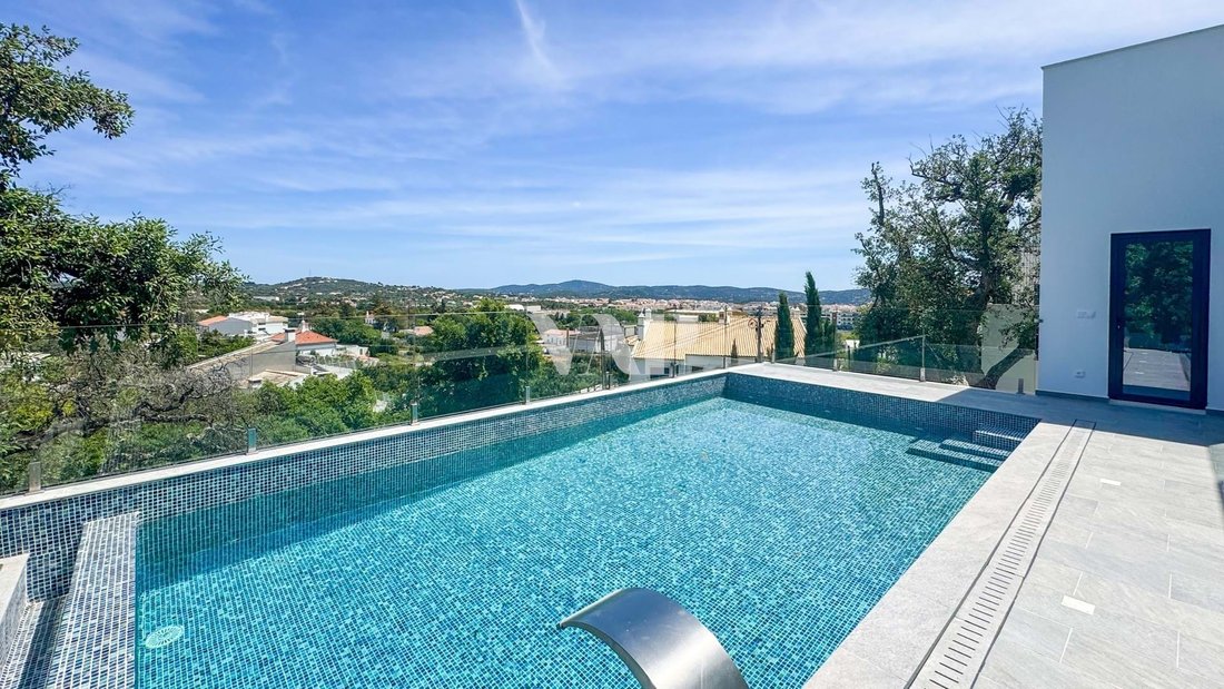 Villa in Sao Bras de Alportel, Algarve, Portugal 1 - 15855507