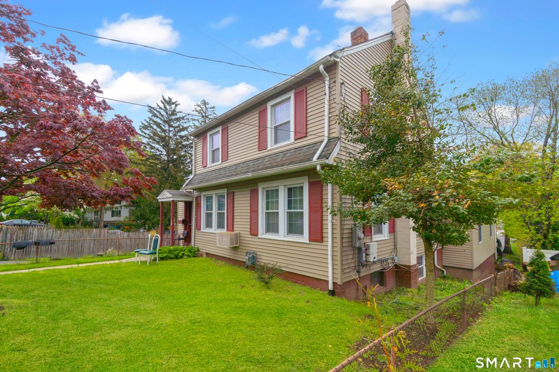 House in Stamford, Connecticut, United States 2 - 17875724