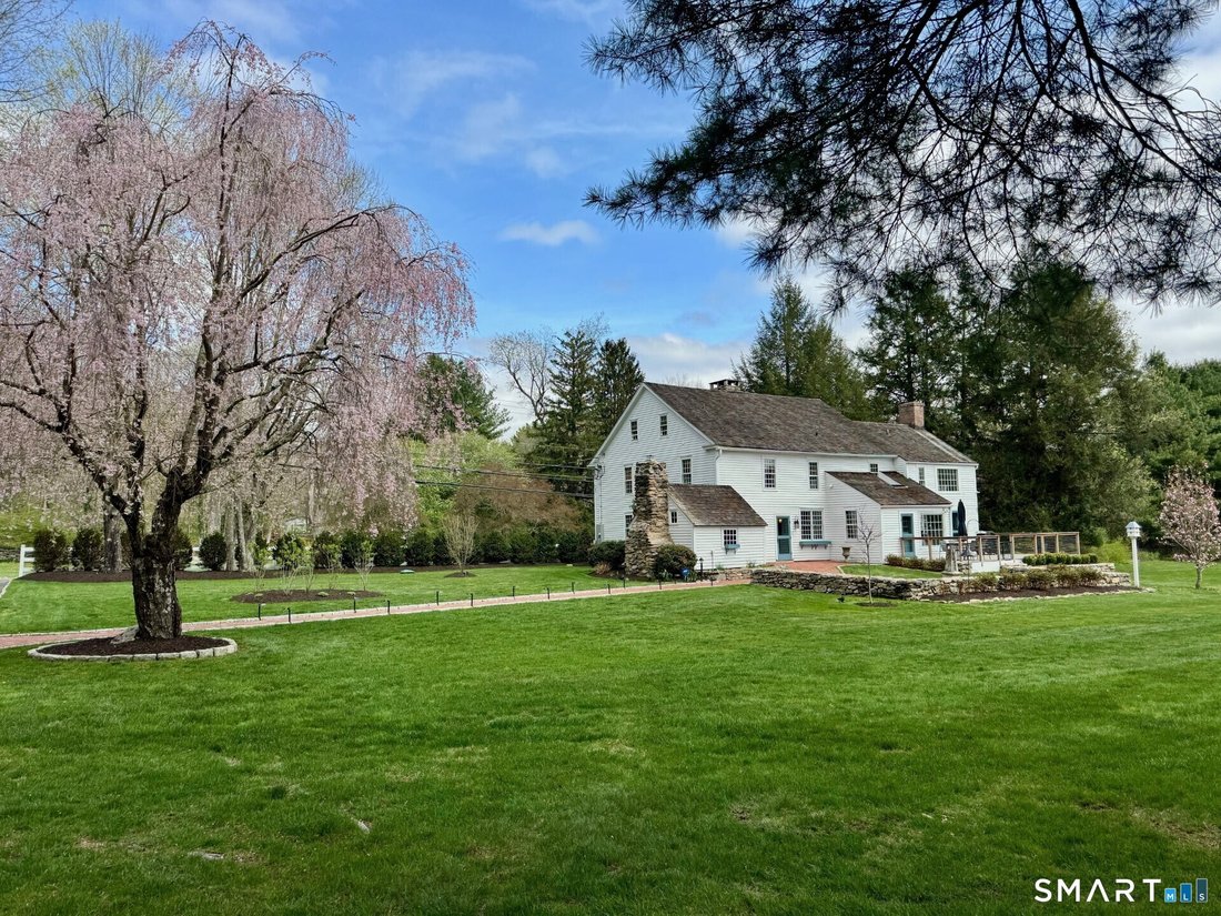 Maison à Woodbury, Connecticut, États-Unis 1 - 17872012