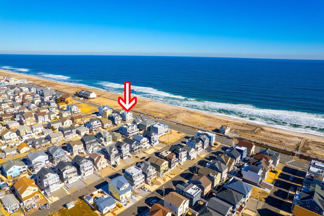 House in Seaside Heights, New Jersey, United States 4 - 17874065