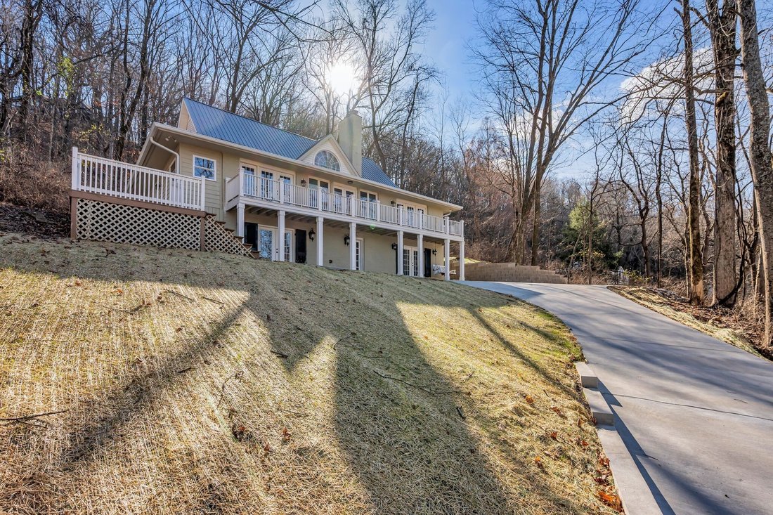 House in Forest Hills, Tennessee, United States 2 - 17876427