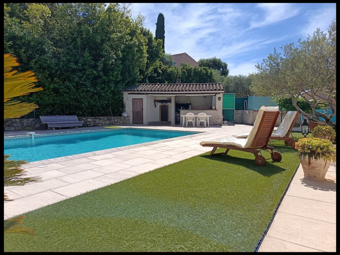 House in Le Revest-les-Eaux, Provence-Alpes-Côte d'Azur, France 5 - 17877940