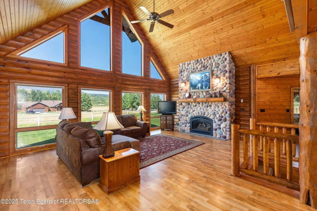 House in Alpine, Wyoming, United States 1 - 17876153