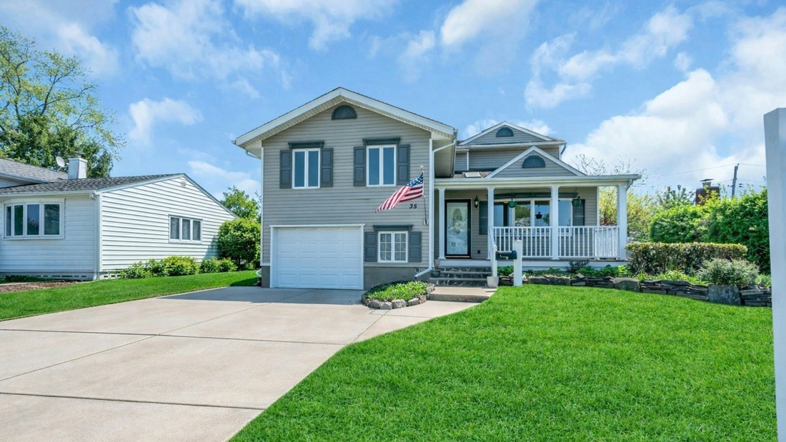 House in Hicksville, New York, United States 2 - 17862078