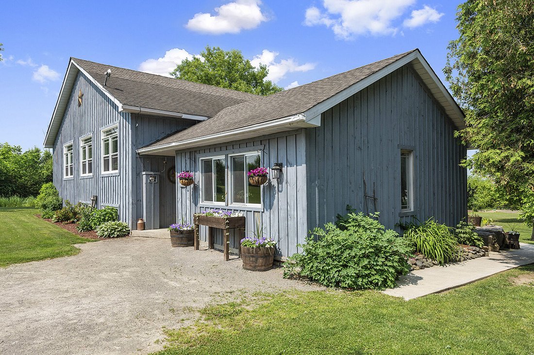 Farm Ranch in Merrickville-Wolford, Ontario, Canada 1 - 17871478
