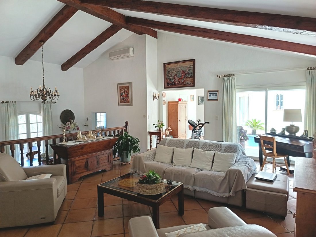 House in Le Revest-les-Eaux, Provence-Alpes-Côte d'Azur, France 3 - 17877940