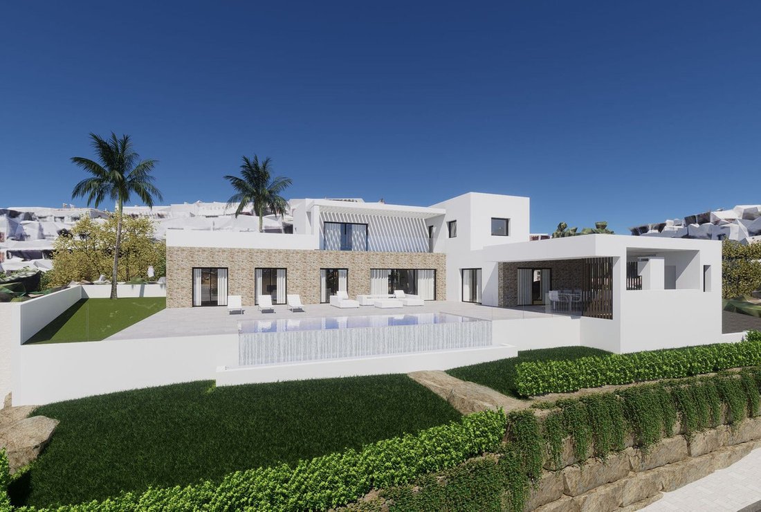 Land in Estepona, Andalusia, Spain 2 - 17881230