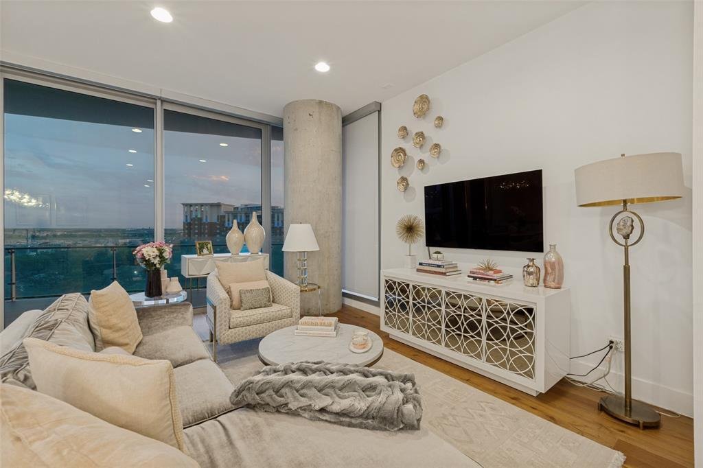 Condo in Dallas, Texas, United States 4 - 17876568