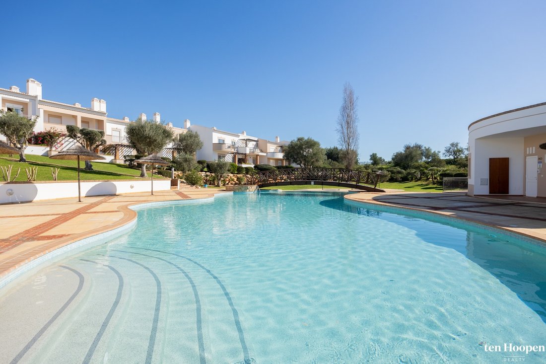 Townhouse in Mexilhoeira Grande, Algarve, Portugal 3 - 17874334