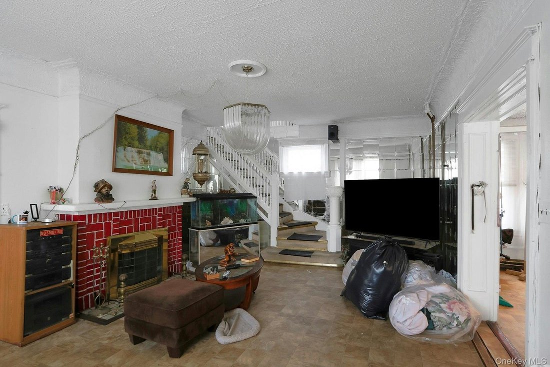 House in New York, New York, United States 4 - 17782526