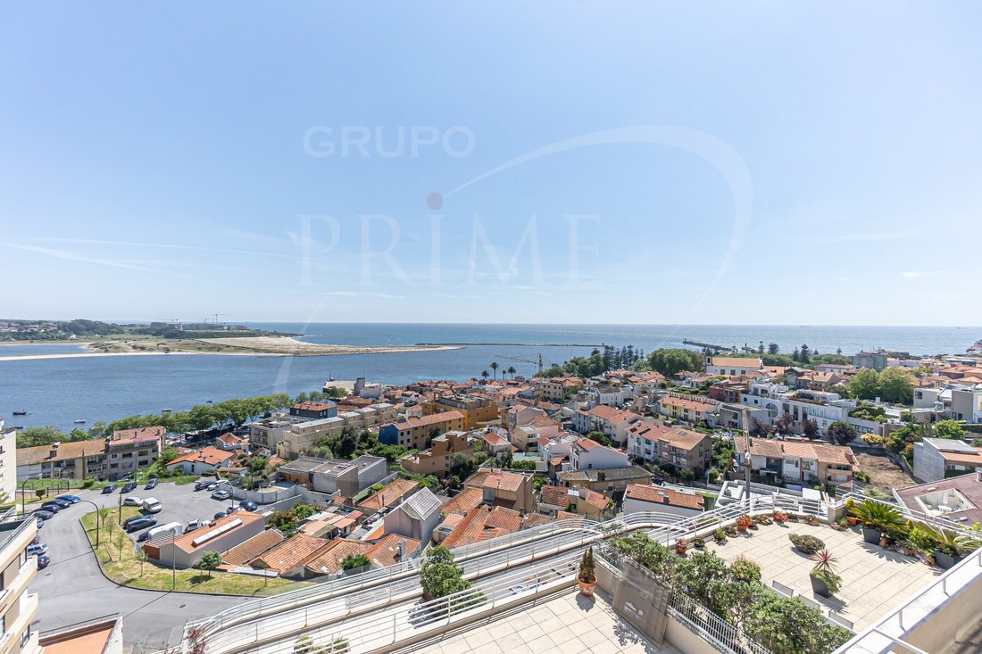 Apartment in Aldoar, Foz do Douro e Nevogilde, Porto District, Portugal 1 - 17879733