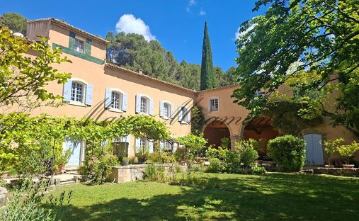 Domaine à L'Isle-sur-la-Sorgue, Provence-Alpes-Côte d'Azur, France 1