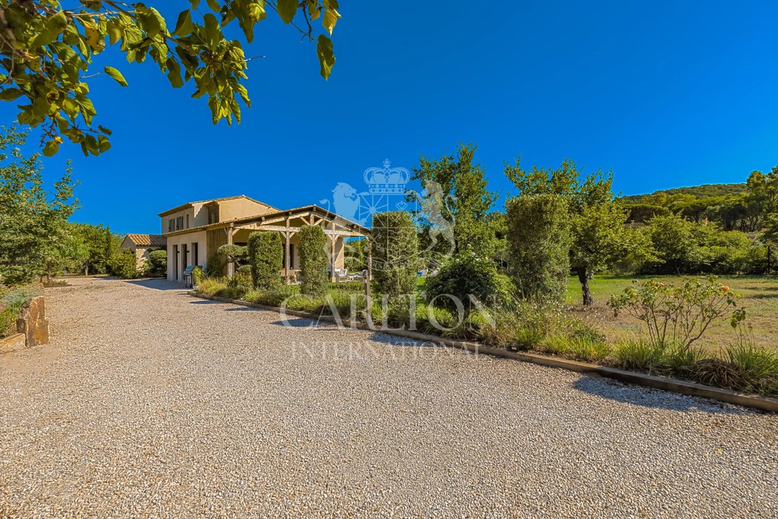 Villa in Zone Est Diffuse, Saint-Tropez, France 5 - 17871929