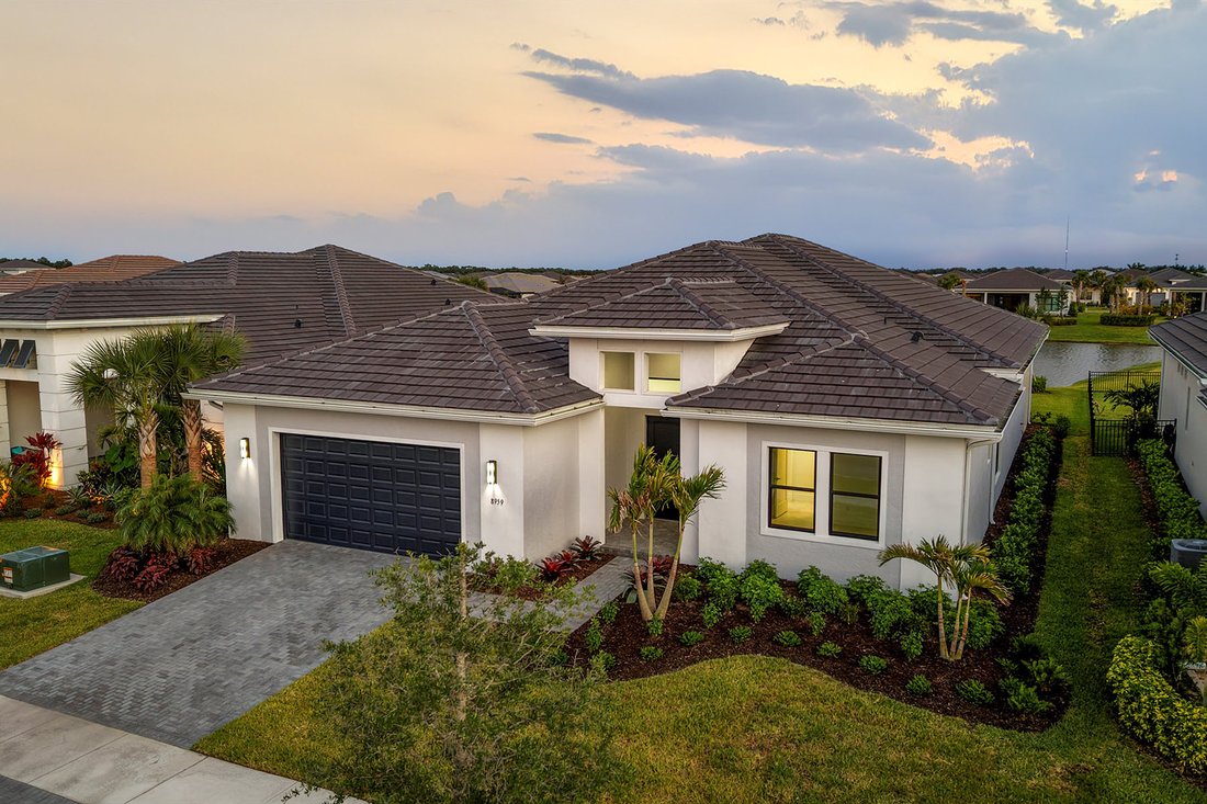 Sarasota, Florida, United States 3 - 17871488