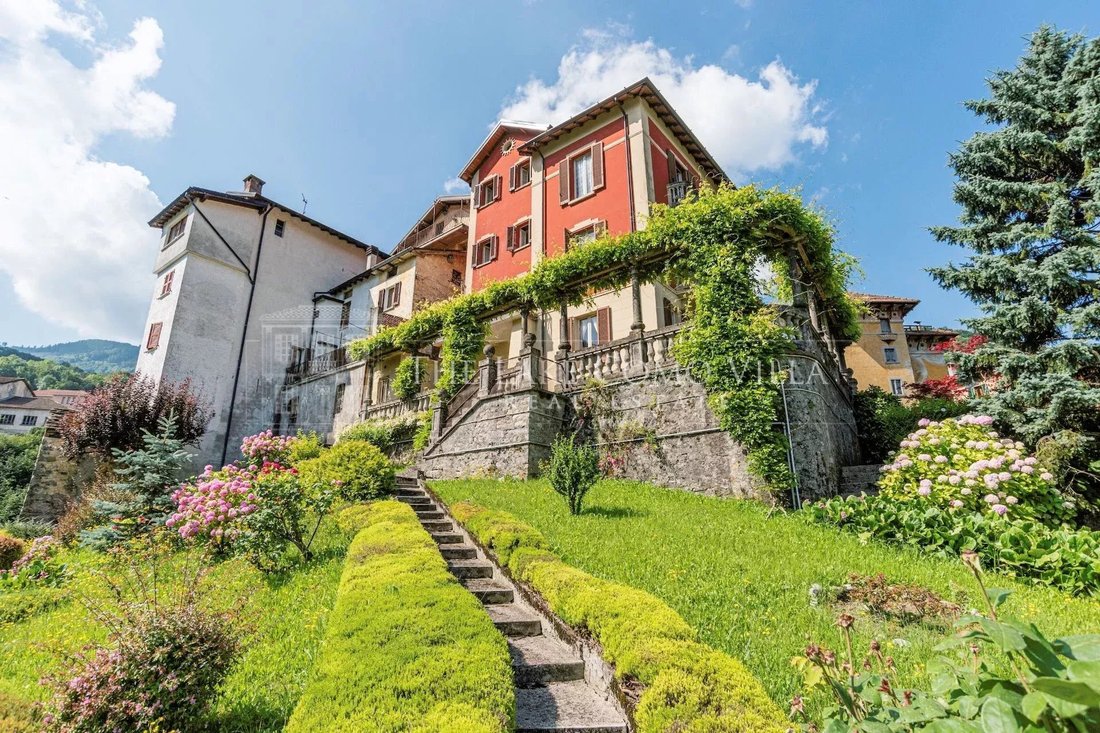 Villa in Schignano, Lombardy, Italy 1 - 14511942