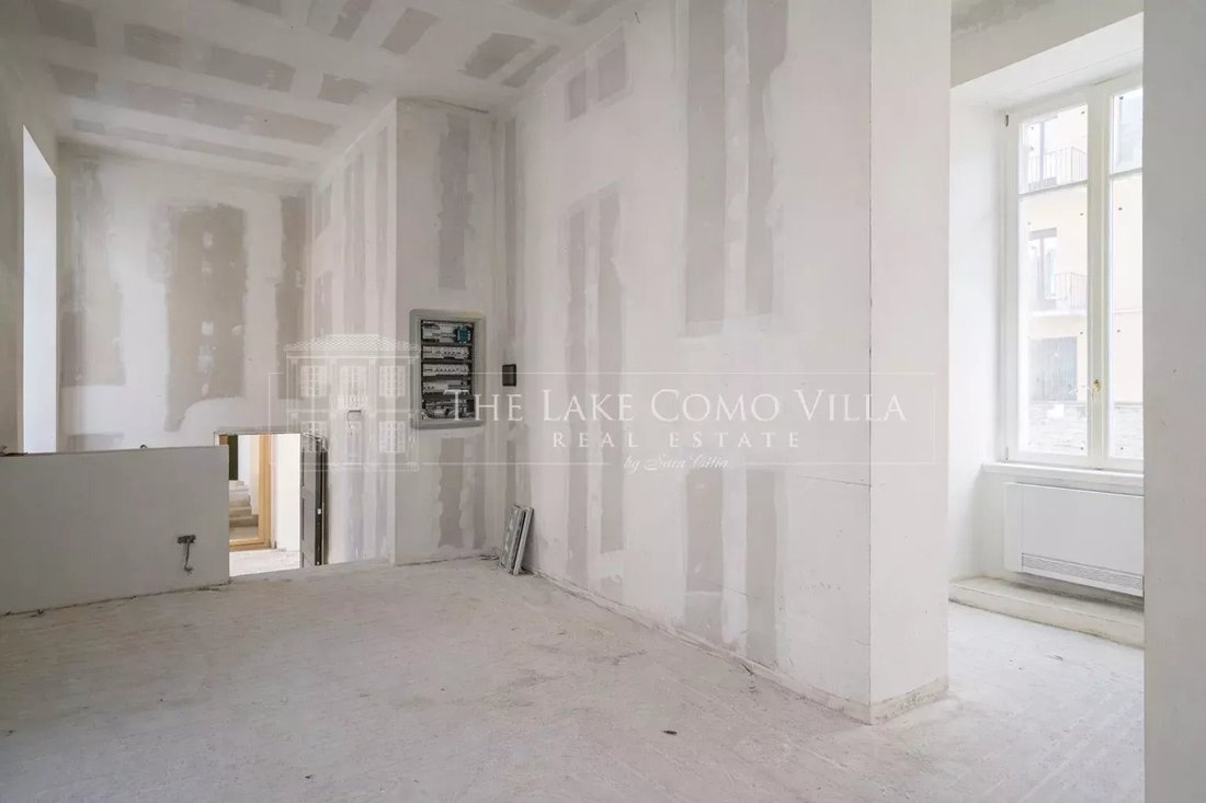Apartment in Historic Center, Como, Lombardy 5 - 17518122