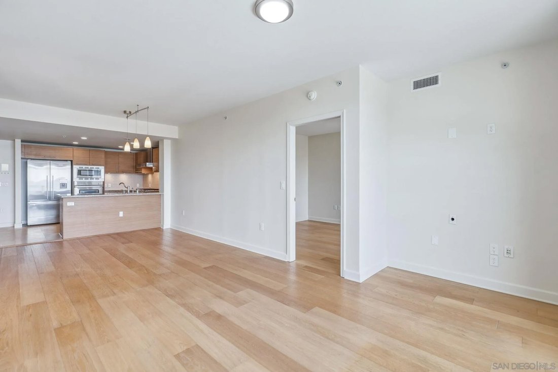 Condo in San Diego, California, United States 5 - 17876019