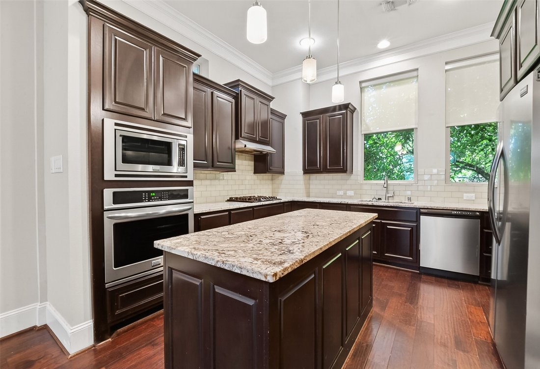 Townhouse in Houston, Texas, United States 4 - 17871429