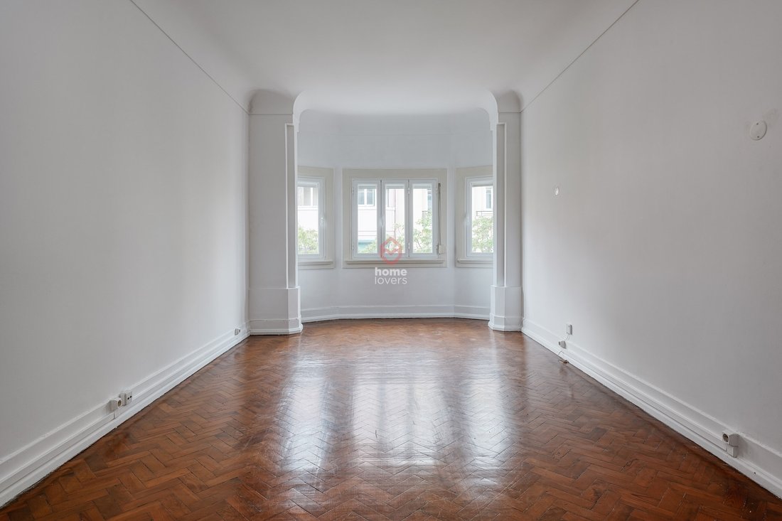 Apartment in Avenidas Novas, Lisbon, Portugal 3 - 17874340
