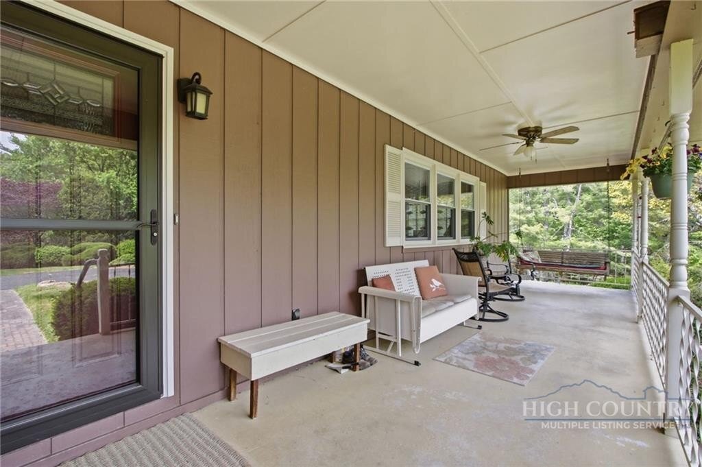 Newland, North Carolina, United States 4 - 17874377