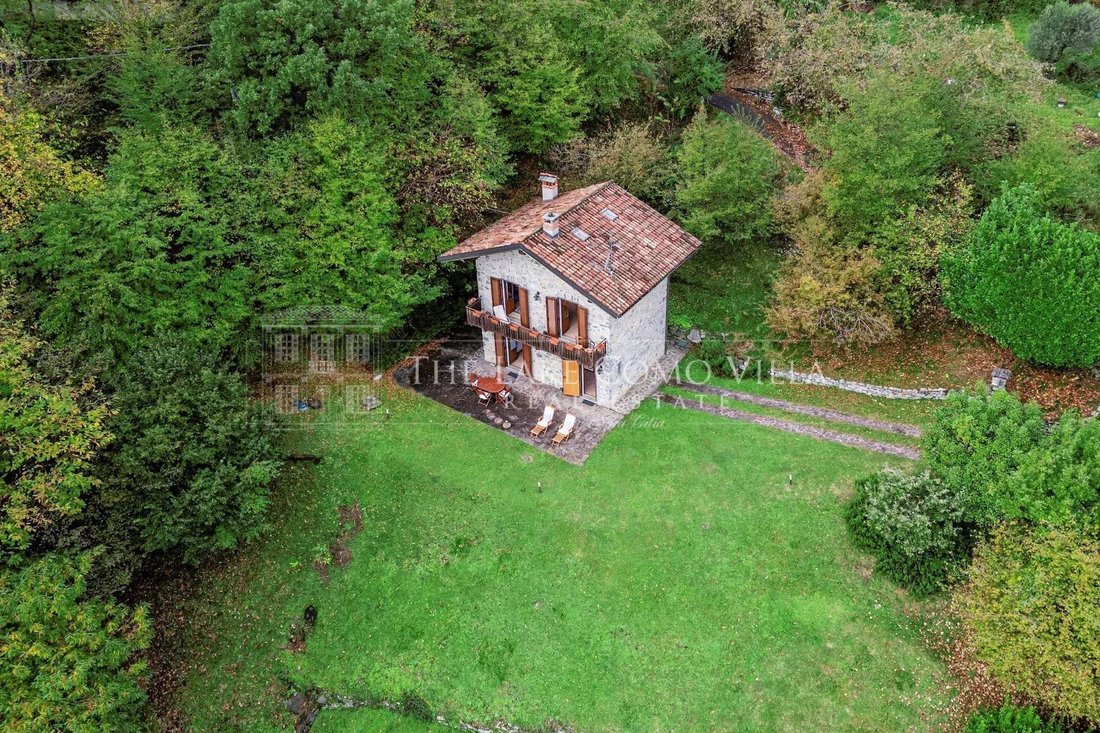 Villa in Plesio, Lombardy, Italy 3 - 13619932