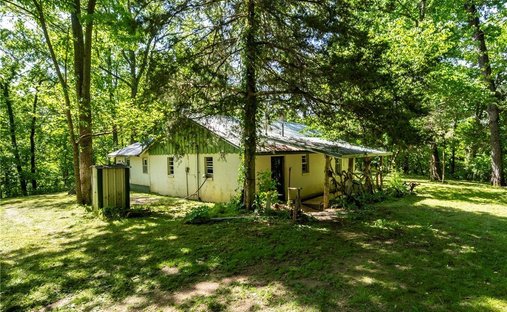 House in Maysville, Arkansas, United States 1