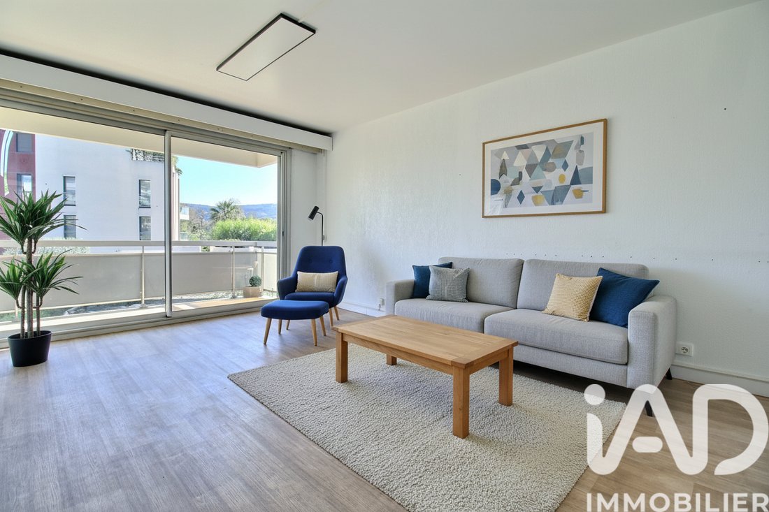 Apartment in Bonneveine, 8e Arrondissement, Marseille 3 - 17513855