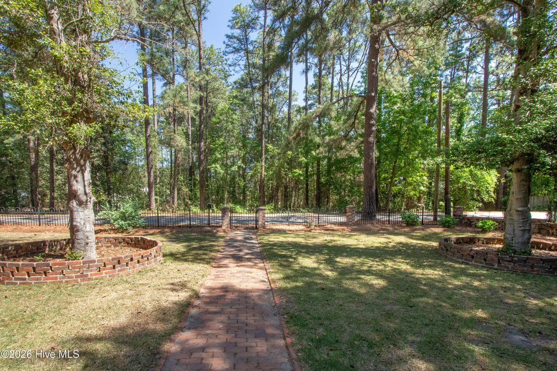 House in Southern Pines, North Carolina, United States 4 - 17880968