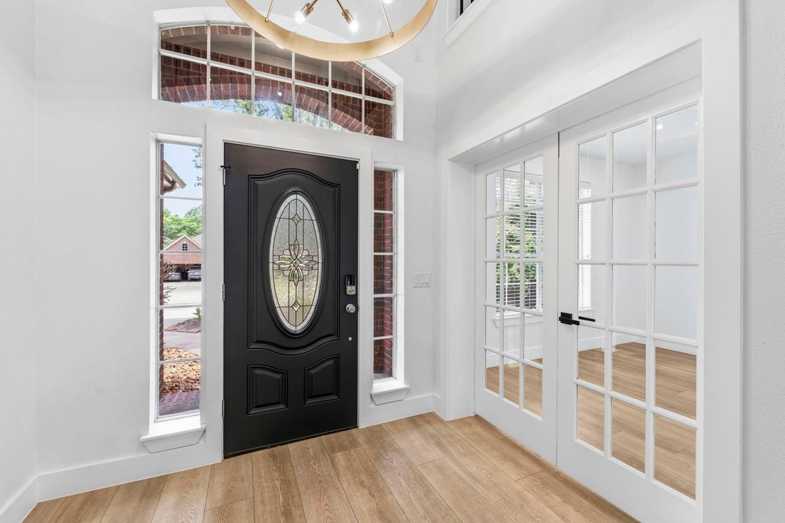 House in The Woodlands, Texas, United States 5 - 17882765