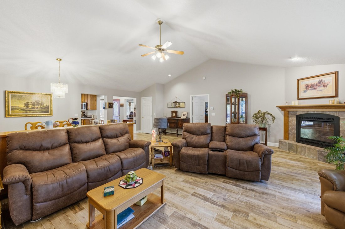 House in La Pine, Oregon, United States 5 - 17872659