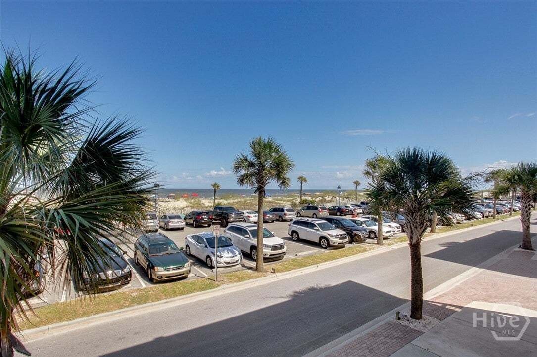 Condo in Tybee Island, Georgia, United States 2 - 16047885