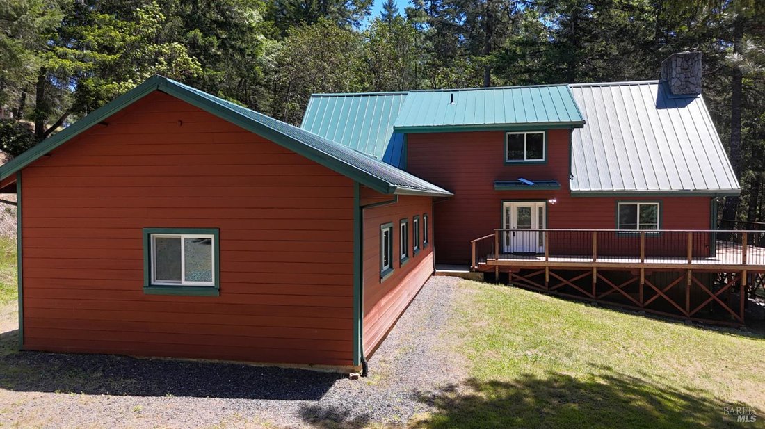 House in Willits, California, United States 3 - 16150431