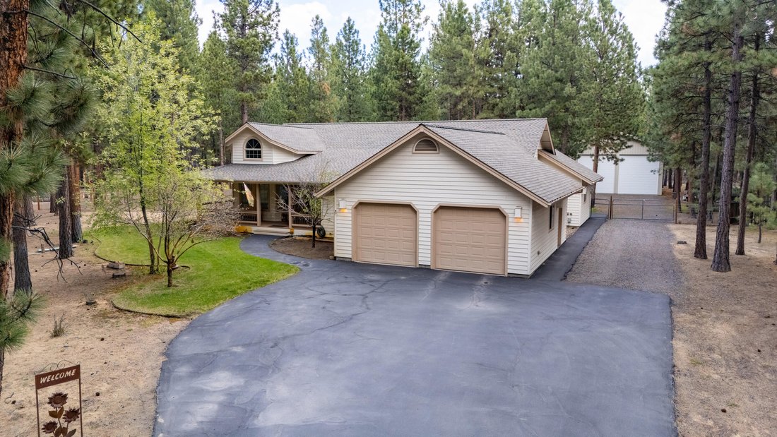 House in La Pine, Oregon, United States 1 - 17872659