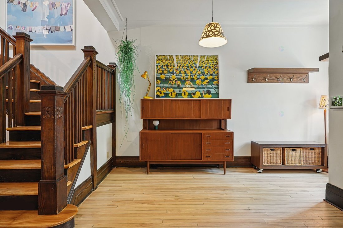 House in Montréal, Quebec, Canada 3 - 17276220