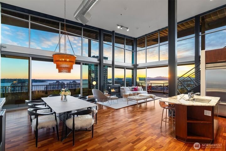 Condo in Seattle, Washington, United States 2 - 17886719