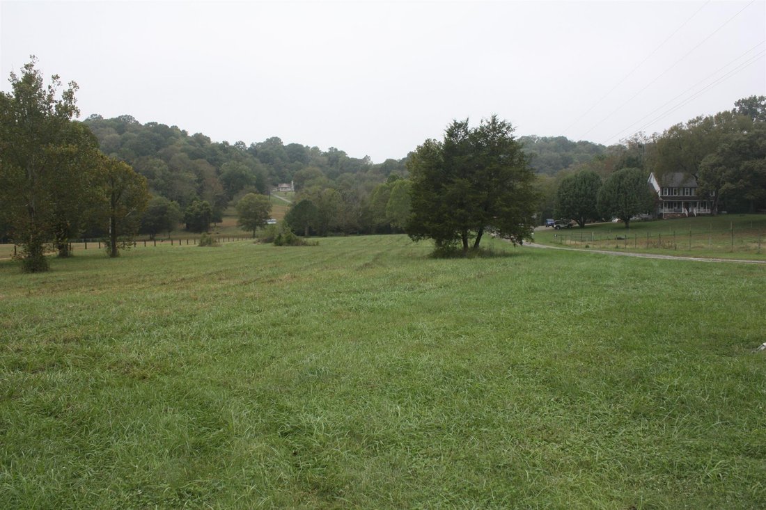 Corps de ferme à Thompson's Station, Tennessee, États-Unis 3 - 17884377