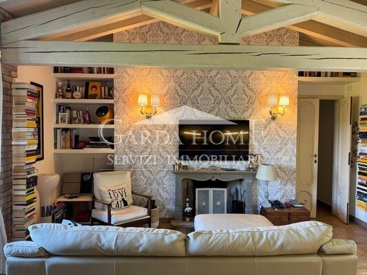 Villa in Desenzano Centro, Desenzano del Garda, Lombardy 4 - 17535120