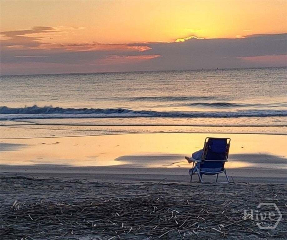Condo in Tybee Island, Georgia, United States 2 - 16528547