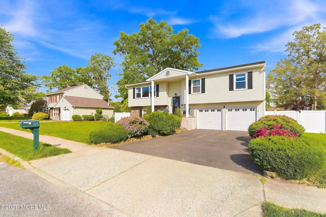 House in Howell Township, New Jersey, United States 3 - 17886994