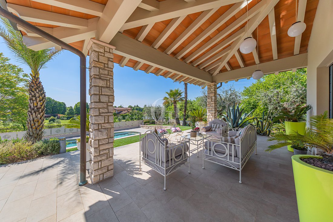 Villa in Pozze - San Martino, Lonato del Garda, Lombardy 1 - 17878960